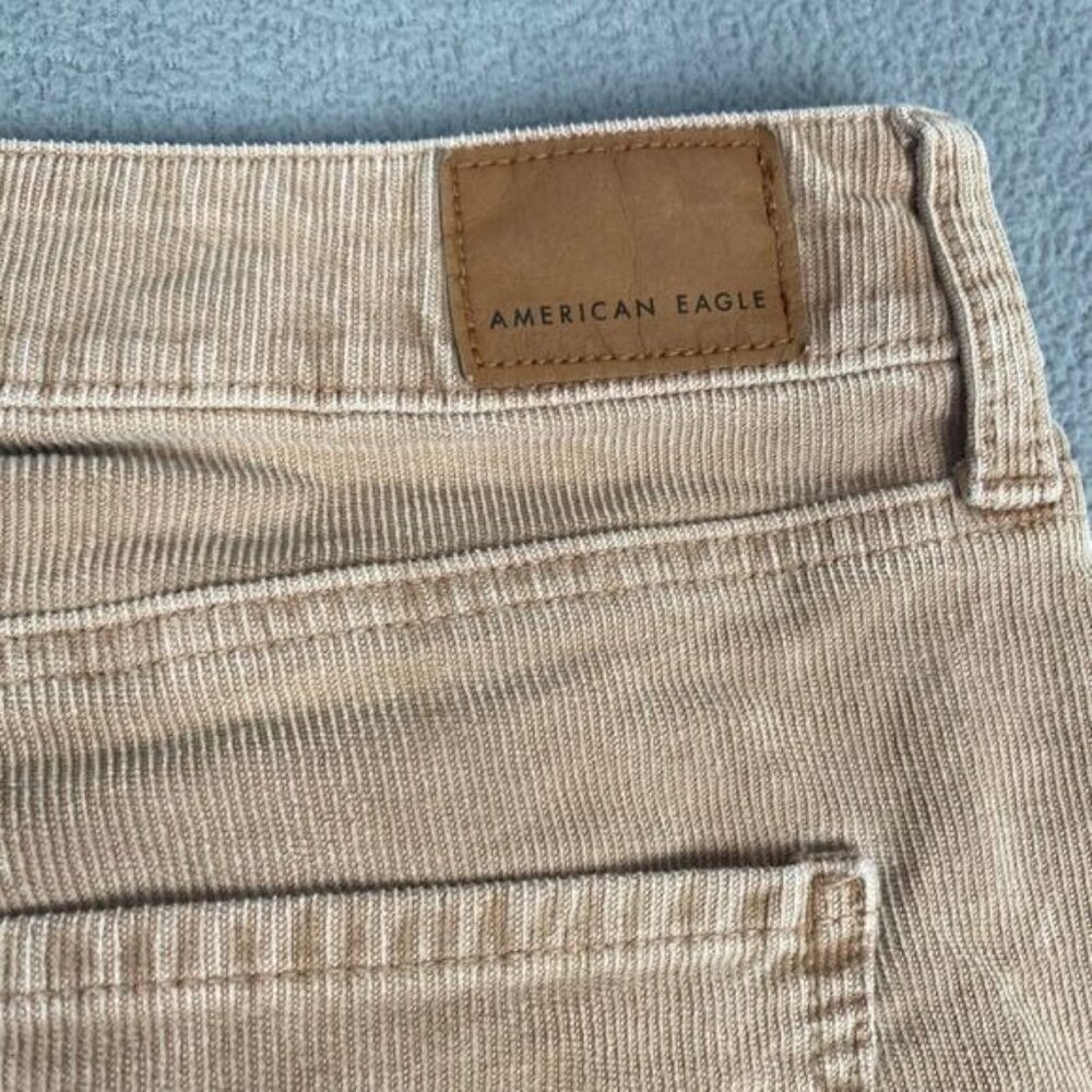 AMERICAN EAGLE WOMEN'S SIZE 10 BEIGE SUPER HI-RISE FLARE CORDUROY CHINO PANTS - Picture 4 of 15